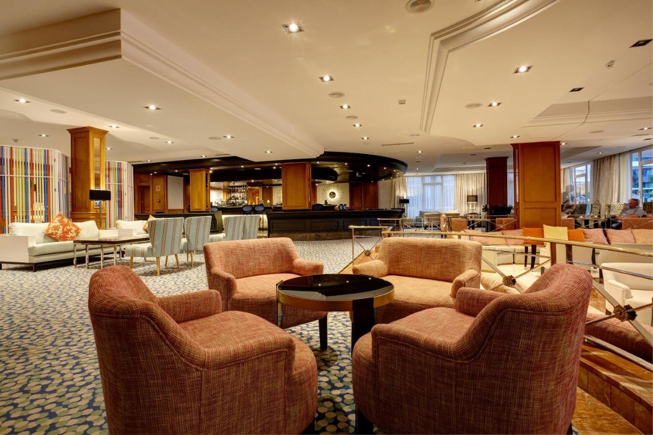 Grupotel Parc Natural & Spa Playa de Muro  Bagian luar foto The lobby