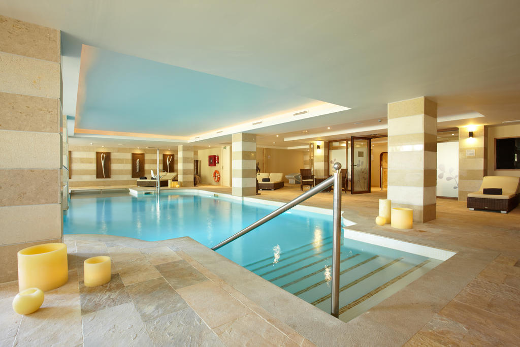 Grupotel Parc Natural & Spa Playa de Muro  Bagian luar foto The swimming pool at the hotel
