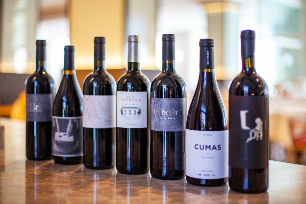 Grupotel Parc Natural & Spa Playa de Muro  Bagian luar foto A selection of California wine